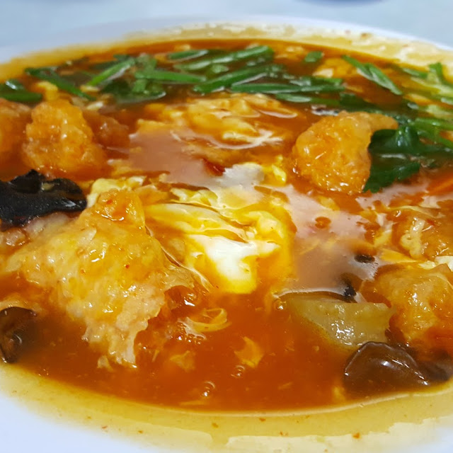 Sour Spicy Fish Maw Soup