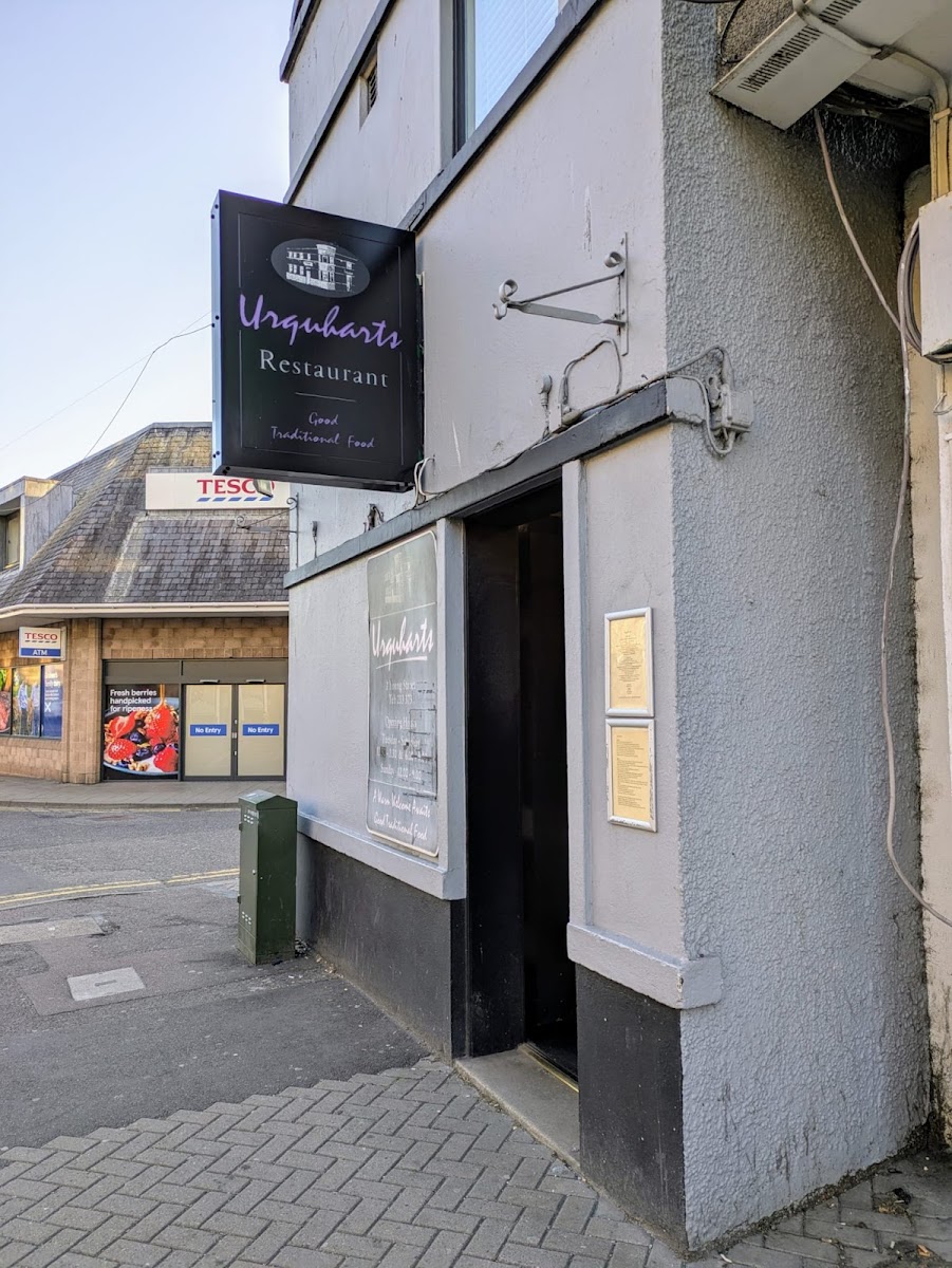 Urquhart’s Restaurant - Photo 4