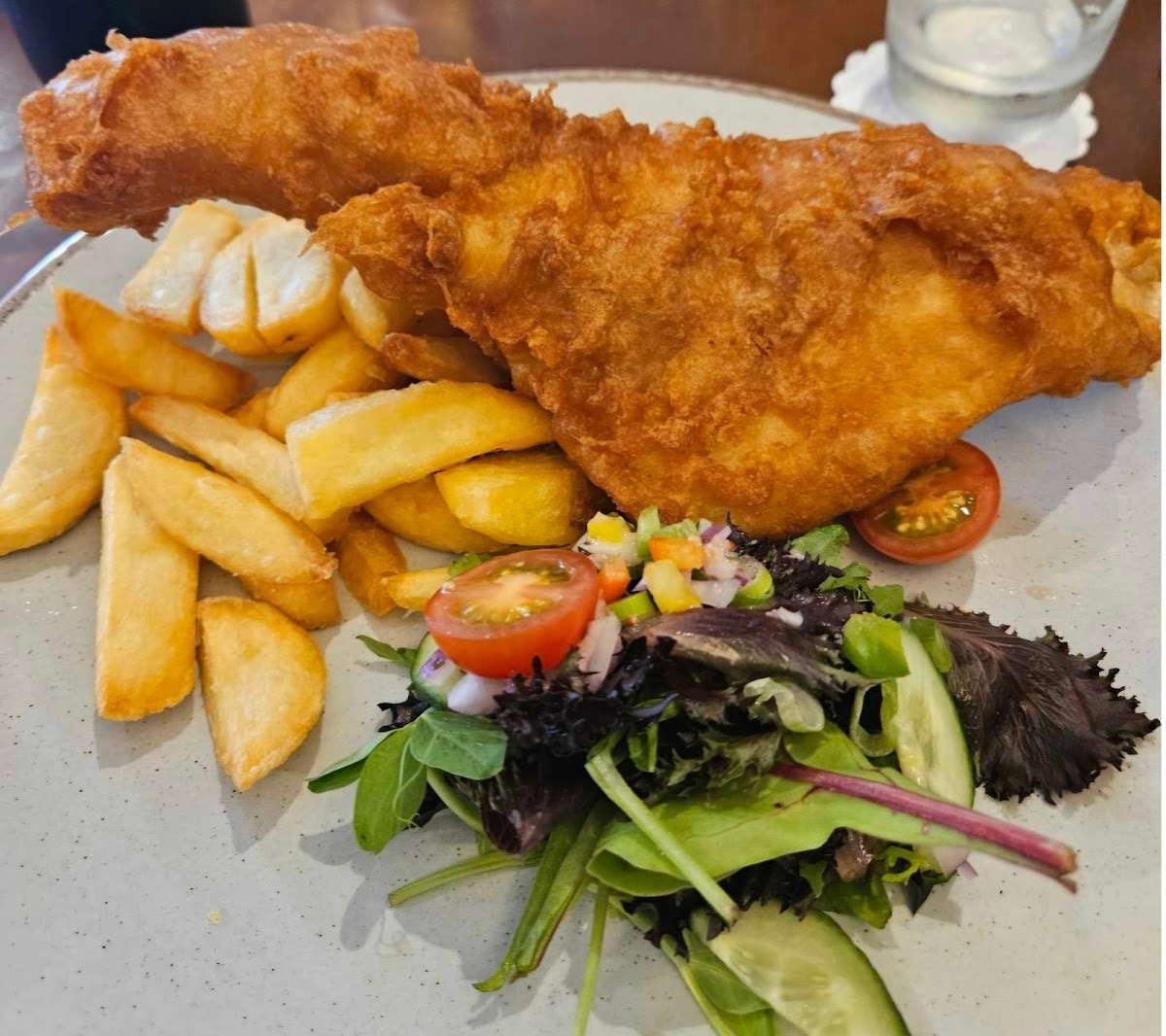 Urquhart’s Restaurant - Photo 7