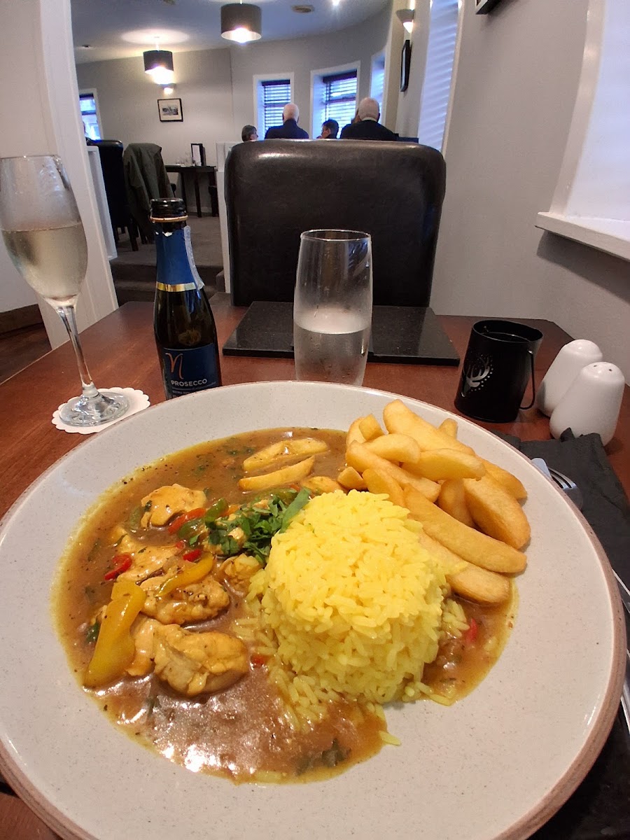 Urquhart’s Restaurant - Photo 8