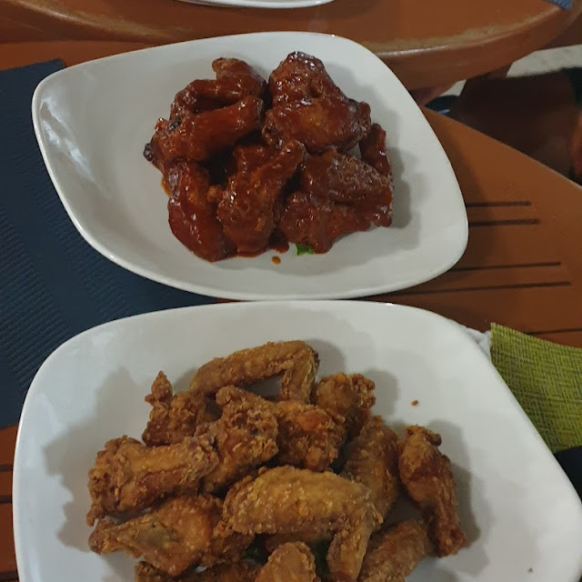 BBQ and Plain Dollar Wings