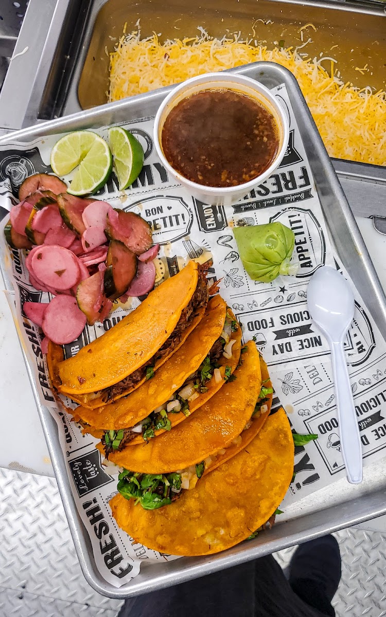 El Sitio (Food Truck) - Photo 4
