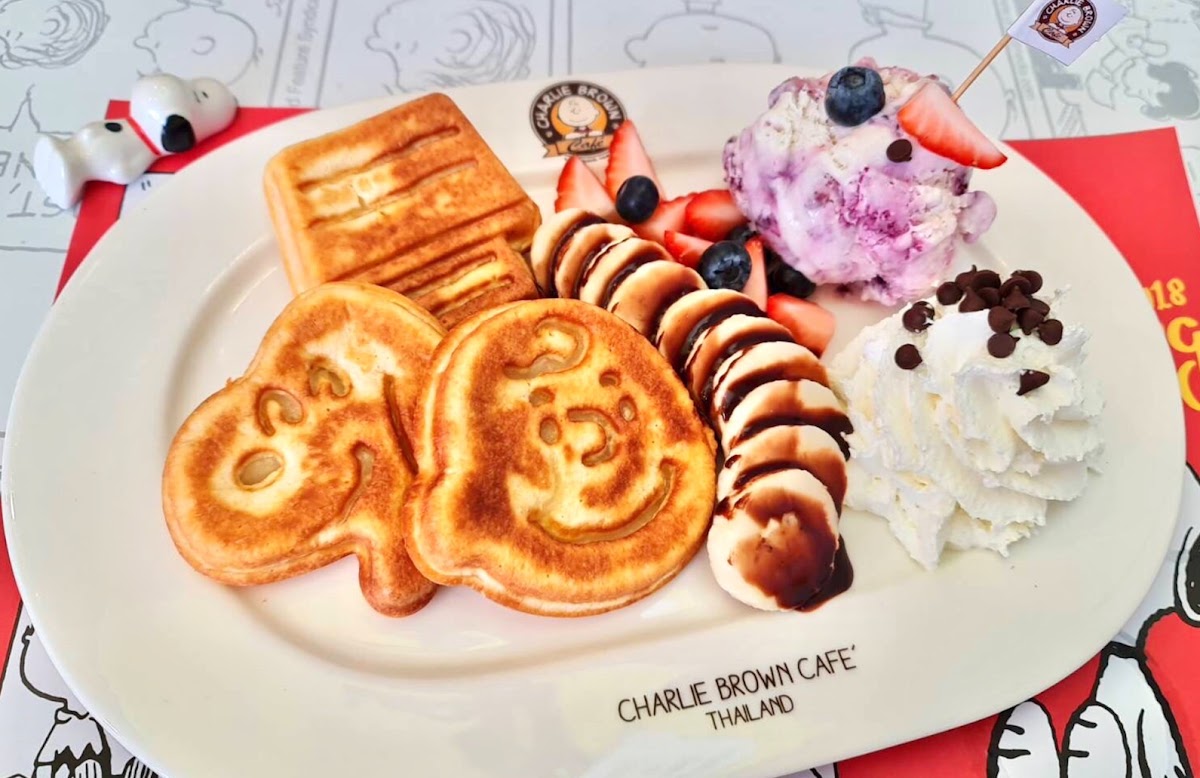 Charlie Brown Cafe - Rama 3 - Photo 6