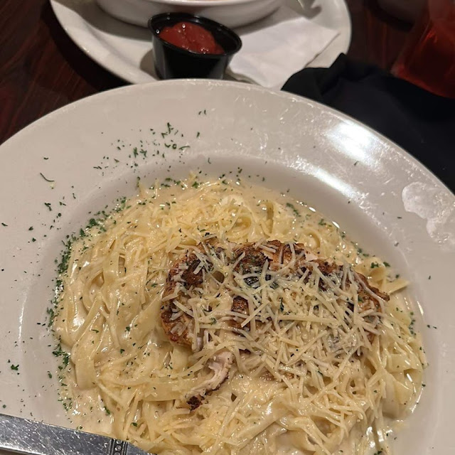 Chicken Fettuccine Alfredo with Chicken