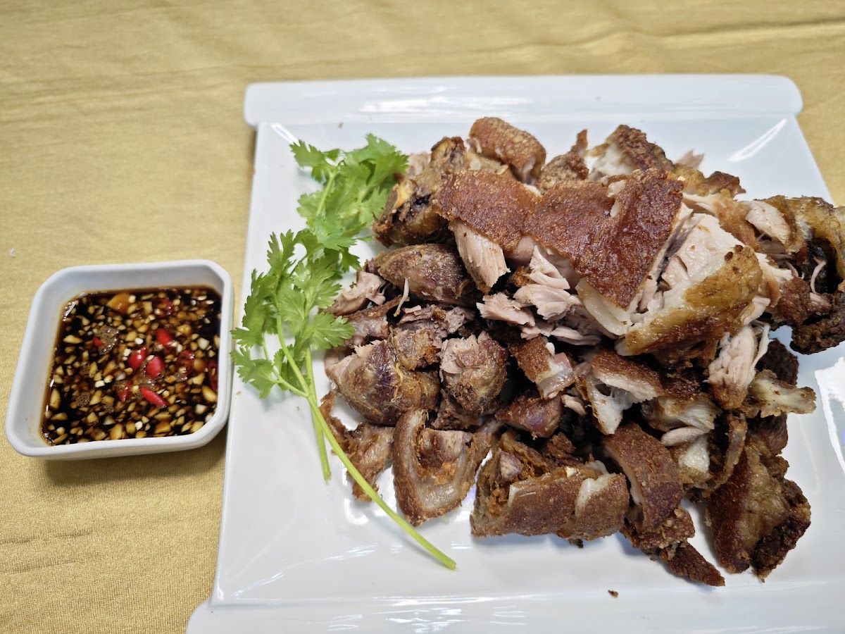 Golden Lantern Chinese Restaurant - Photo 7
