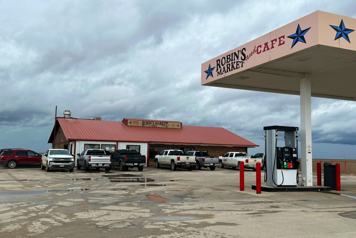 Robin's Market & Cafe