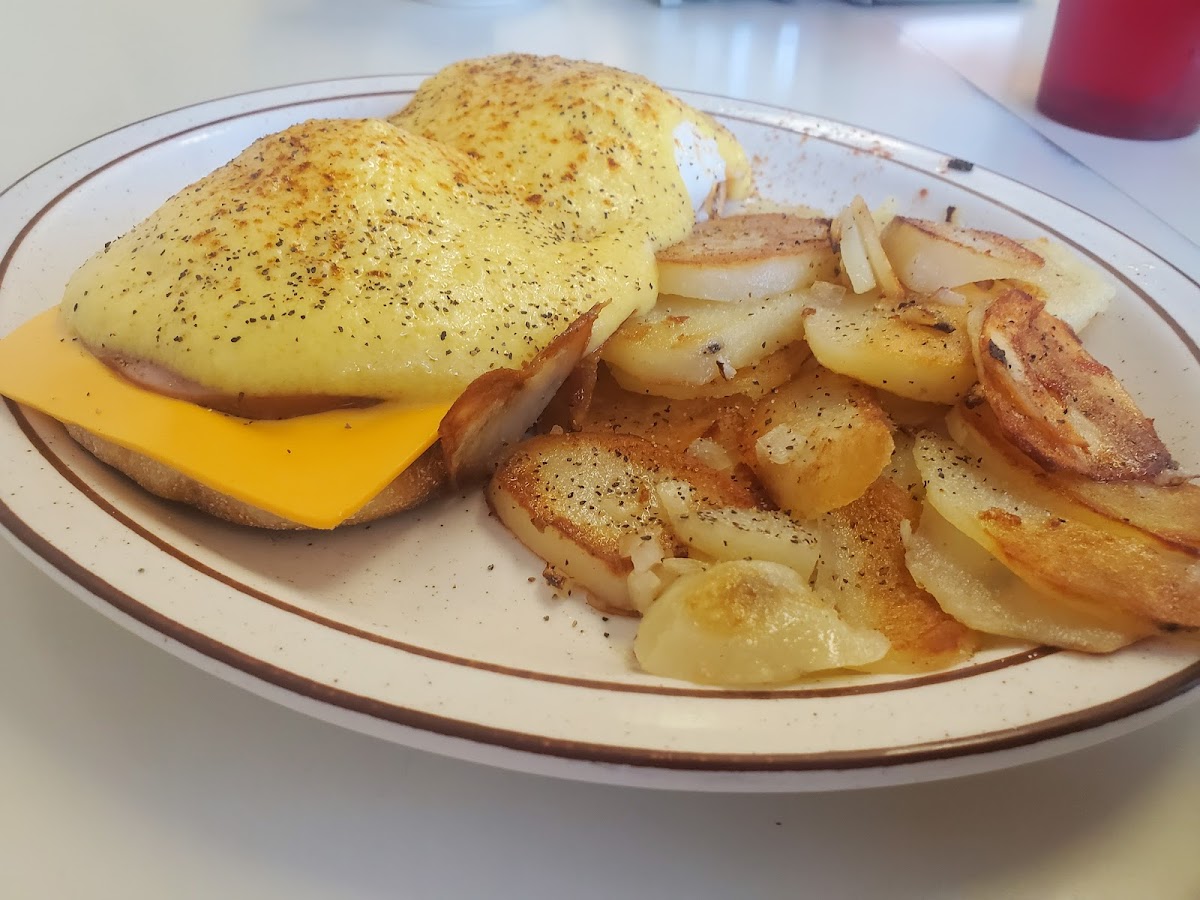 Sandy's Barton Cafe - Photo 5