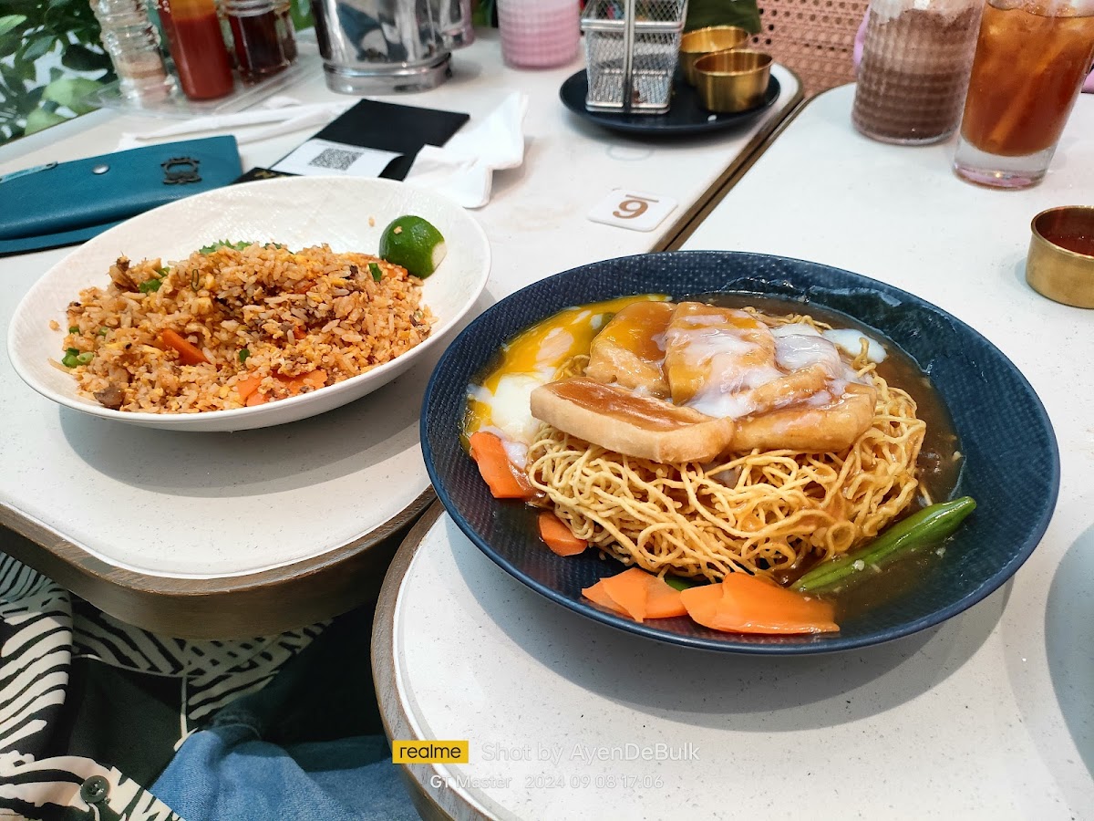 Super Saigon - Photo 7