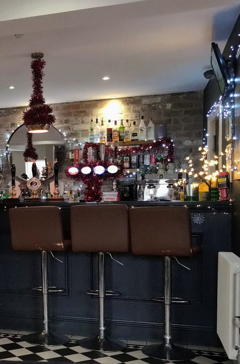 The Fox And Hounds - Photo 3