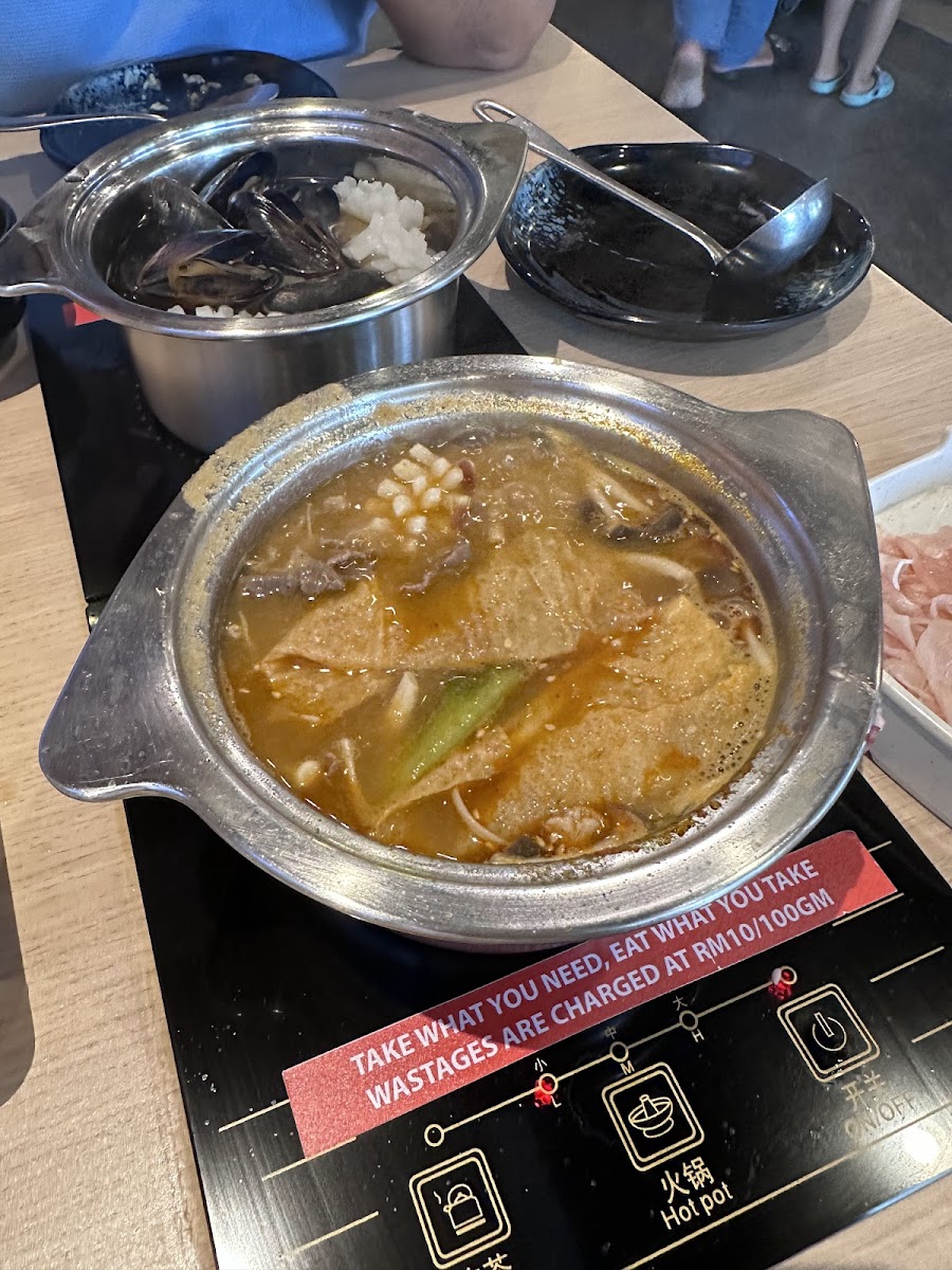 Volcano Shabu Shabu Cyberjaya - Photo 6