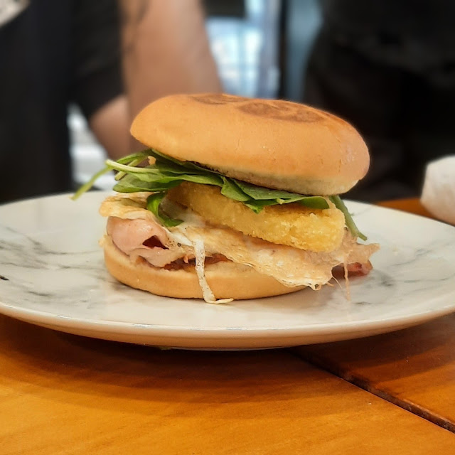 Brekkie Burger