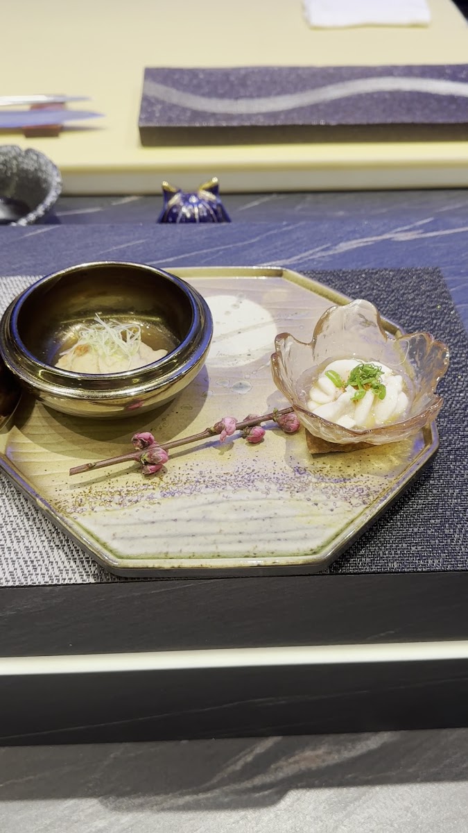 Sushi Yoru - Photo 1