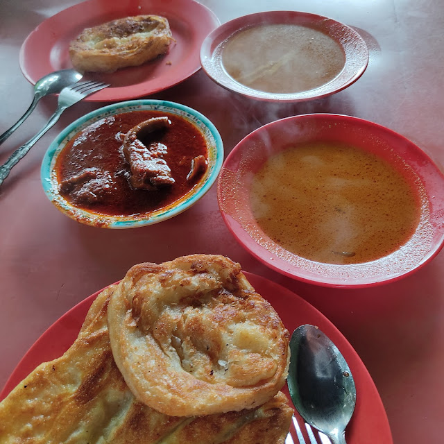 Roti Tampal Kari Jenahak Sambal Sotong