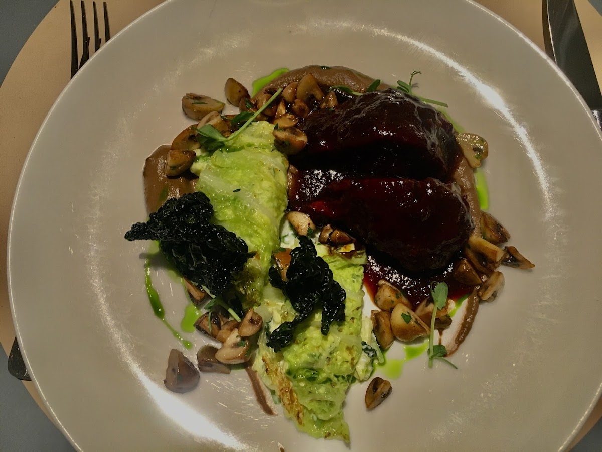 Alpina Chalet Grill and Bar - Photo 8