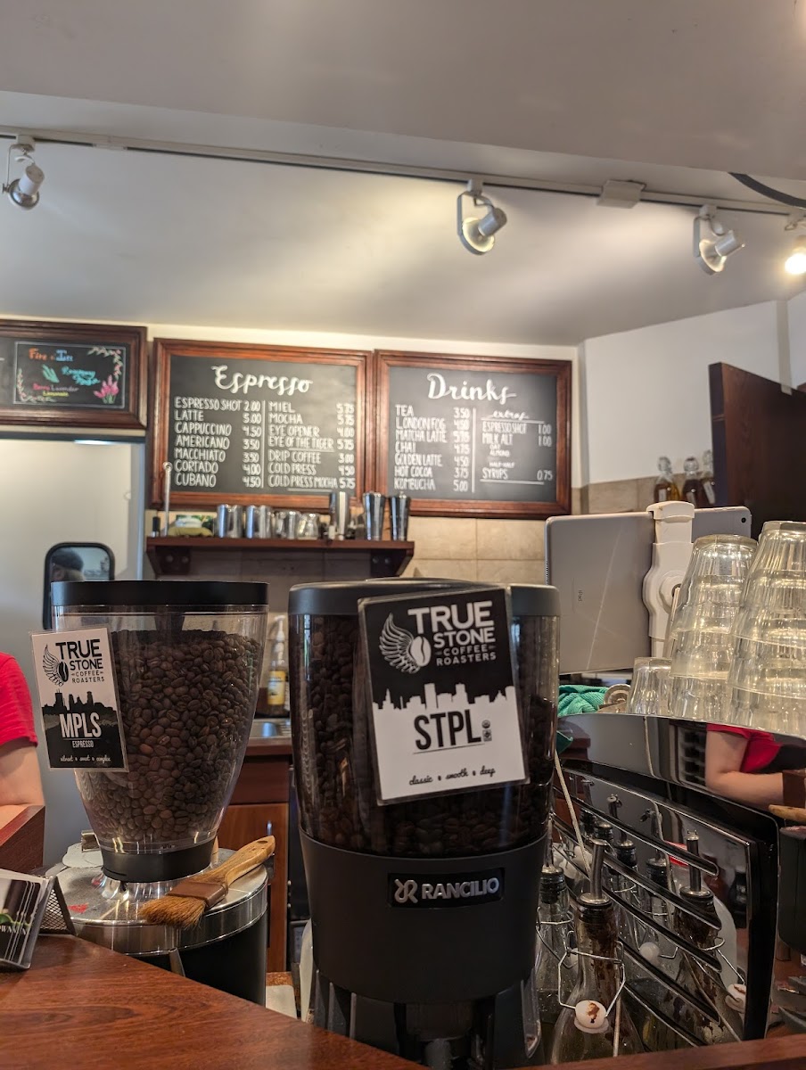 Bordertown Coffee - Photo 5