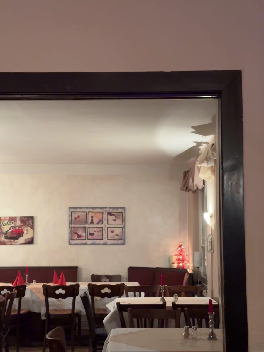 Ristorante Pizzeria La Posta - Photo 1