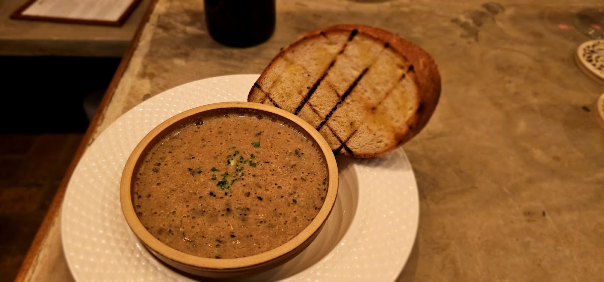 Grill Bar Steakhouse - Photo 9