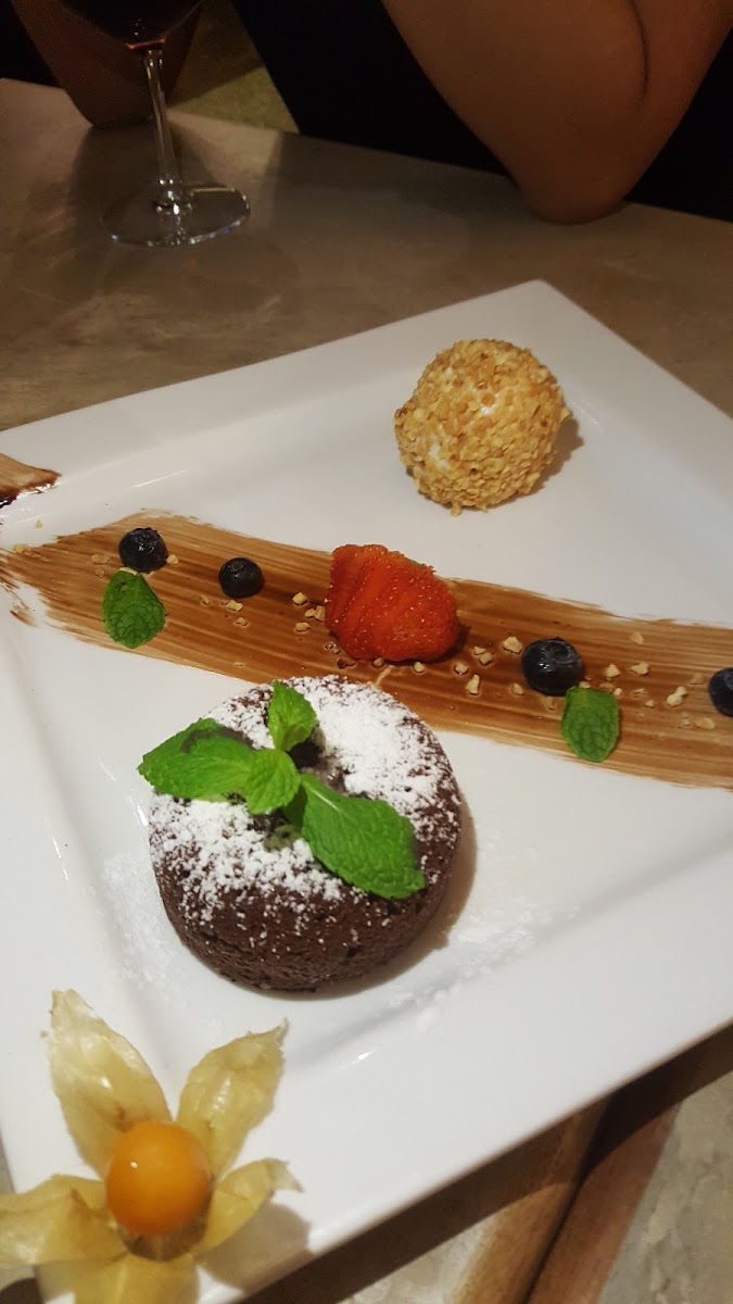 Grill Bar Steakhouse - Photo 8