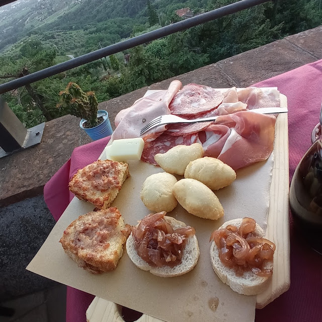 Antipasto Vassoio Affettati Crostini Ecc