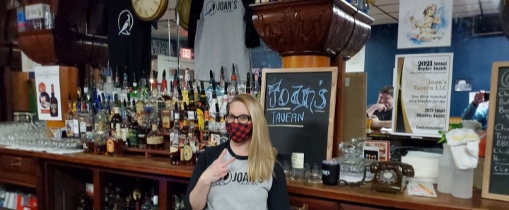 Joan's Tavern - Photo 2