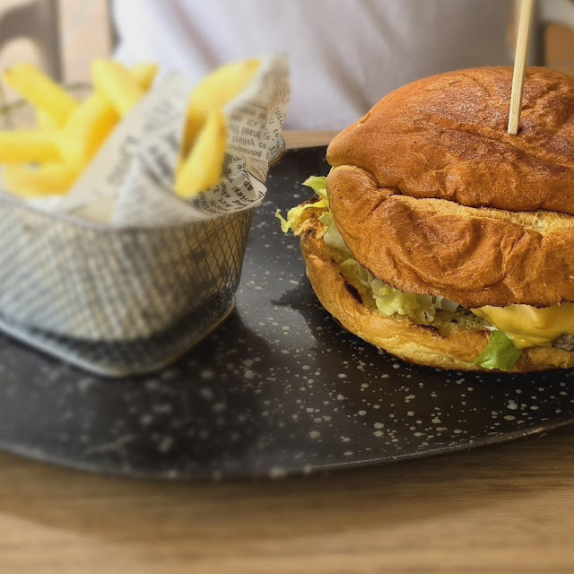 Cheeseburger