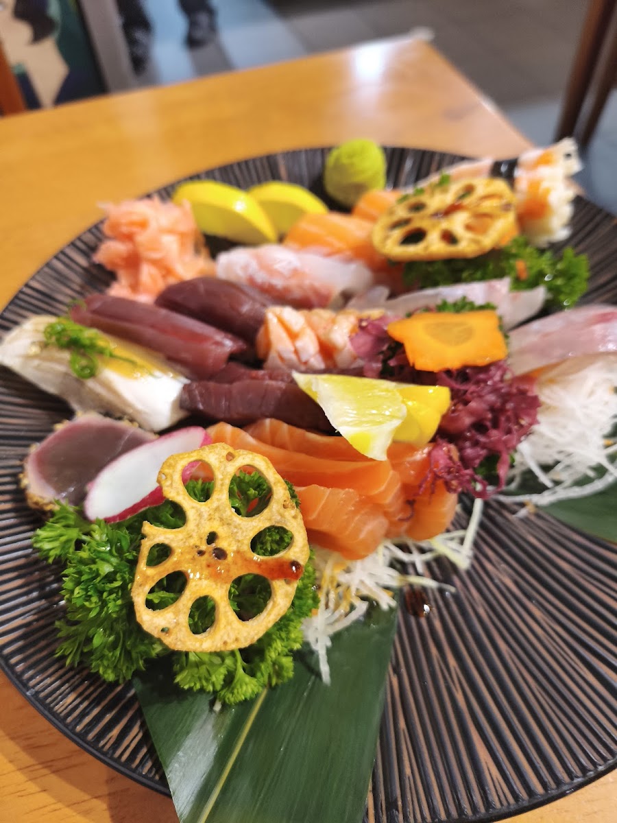 Toro Sushiya - Photo 3