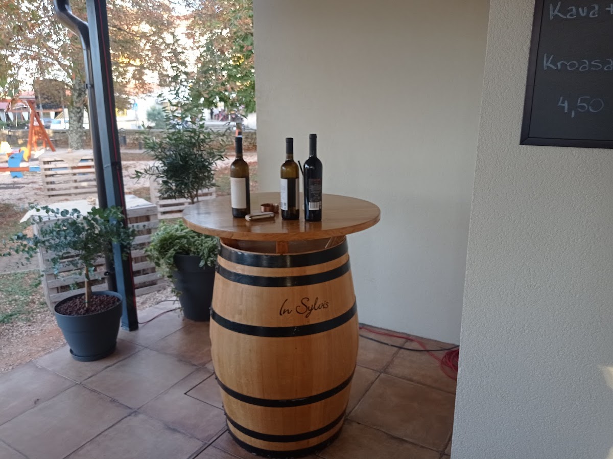 Ružmarin bistro&bar - Photo 3