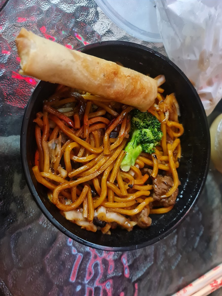 DayDay Wants Noodles Bar - Photo 4