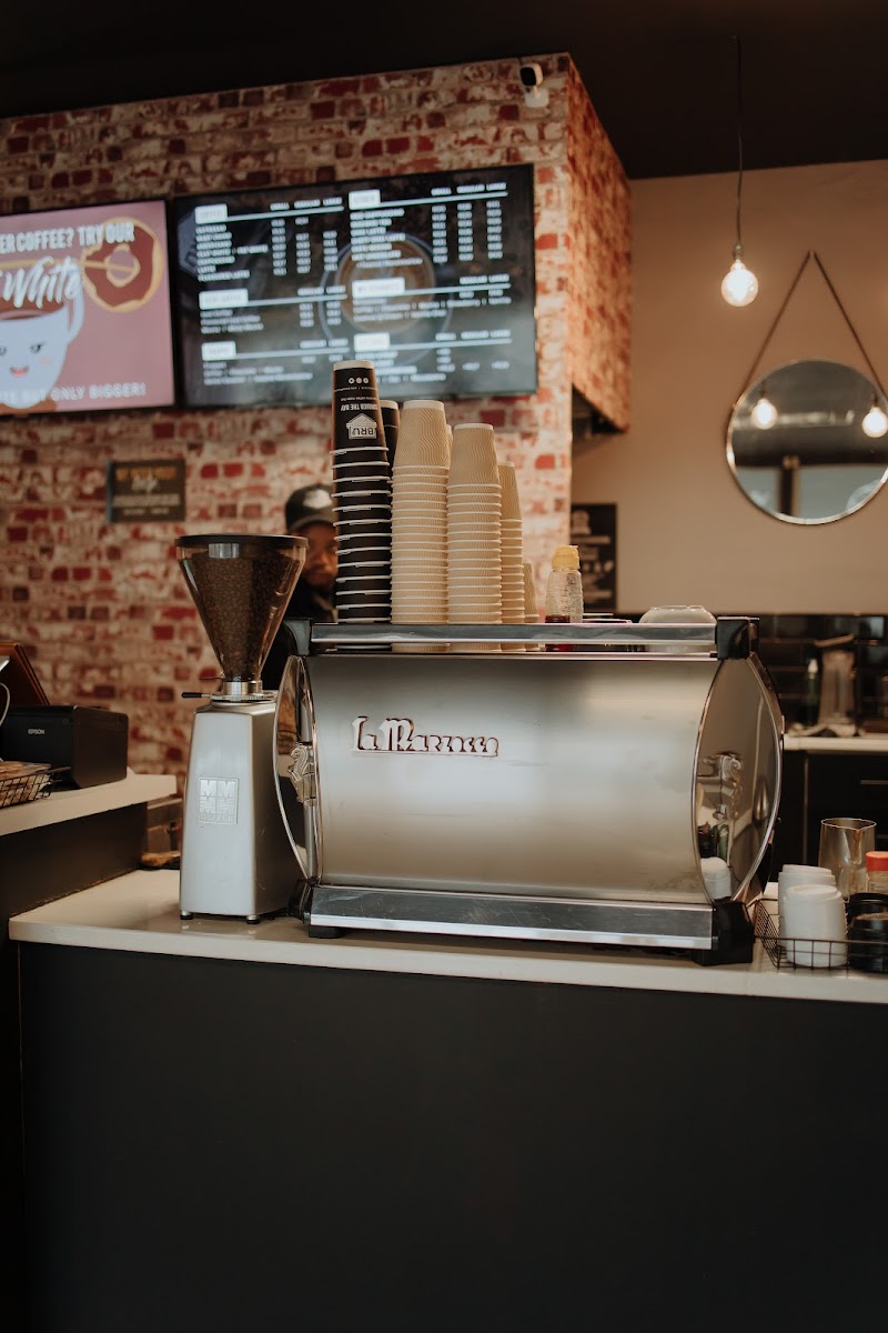 BRU Coffee Cafe Monument - Photo 6
