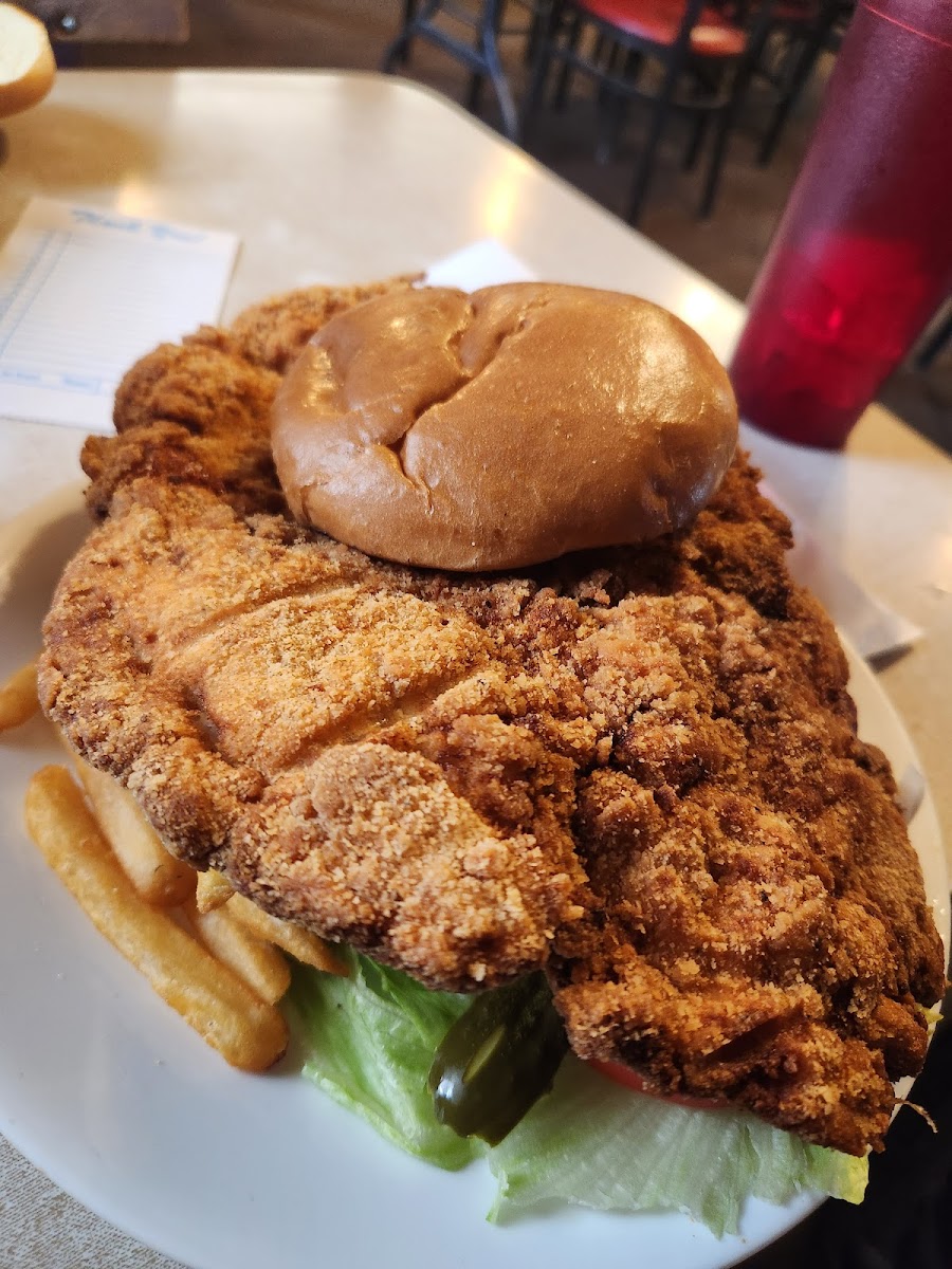 Crazy Horse Cafe - Photo 9