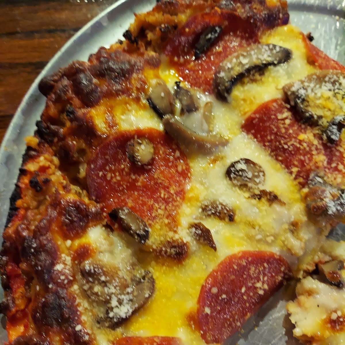 Lakeview Tavern - Photo 8