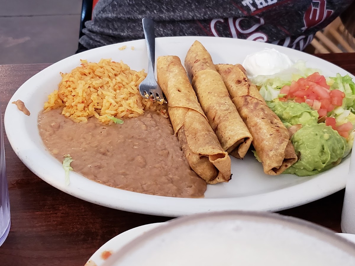 Pablo's Mexican Restaurant - Photo 5