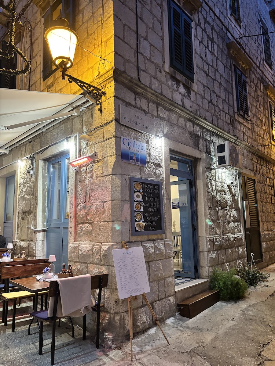 Cicibela food and wine bar (SPLIT) - Photo 2