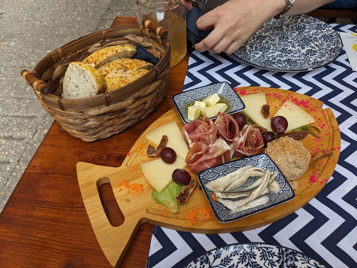 Cicibela food and wine bar (SPLIT) - Photo 6