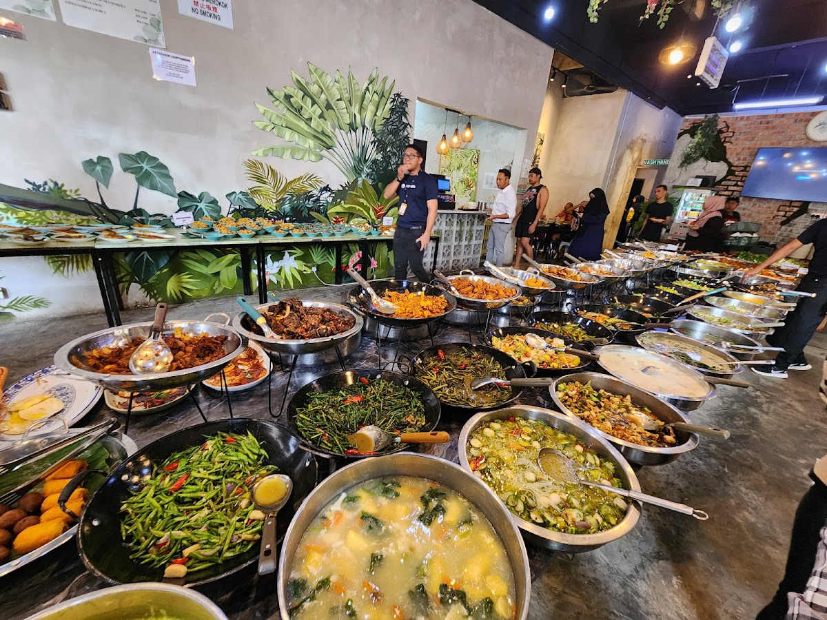 Rumah Daun Restaurant - Photo 2