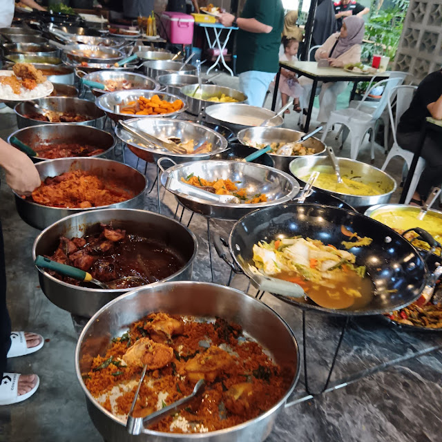 Aneka Lauk