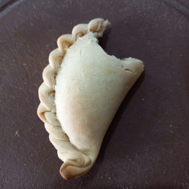 Empanada de Carne Cortada A Cuchillo