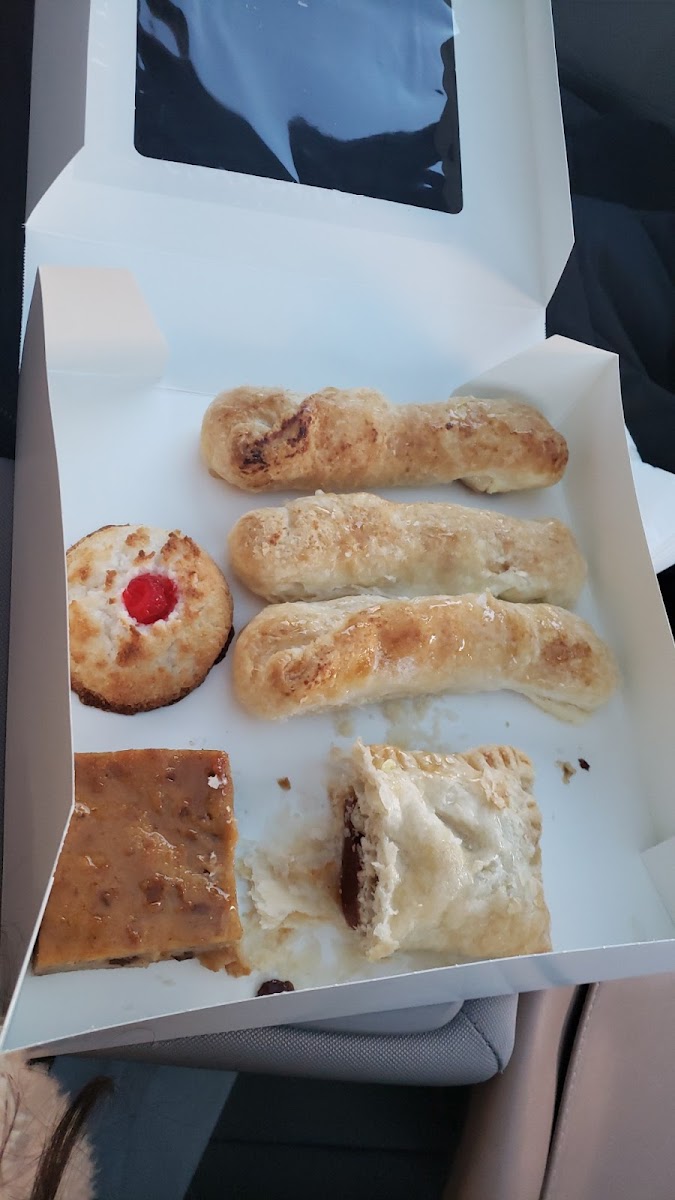 Pizza City and Bakery - Photo 6