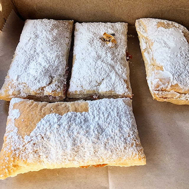 Pastelitos De Guava
