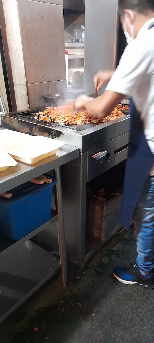 Taquería El Águila - Photo 8