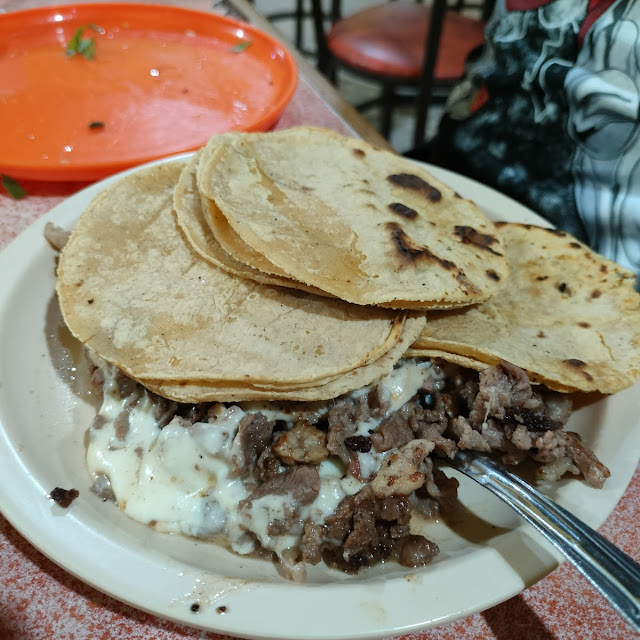 Bistec Con Queso