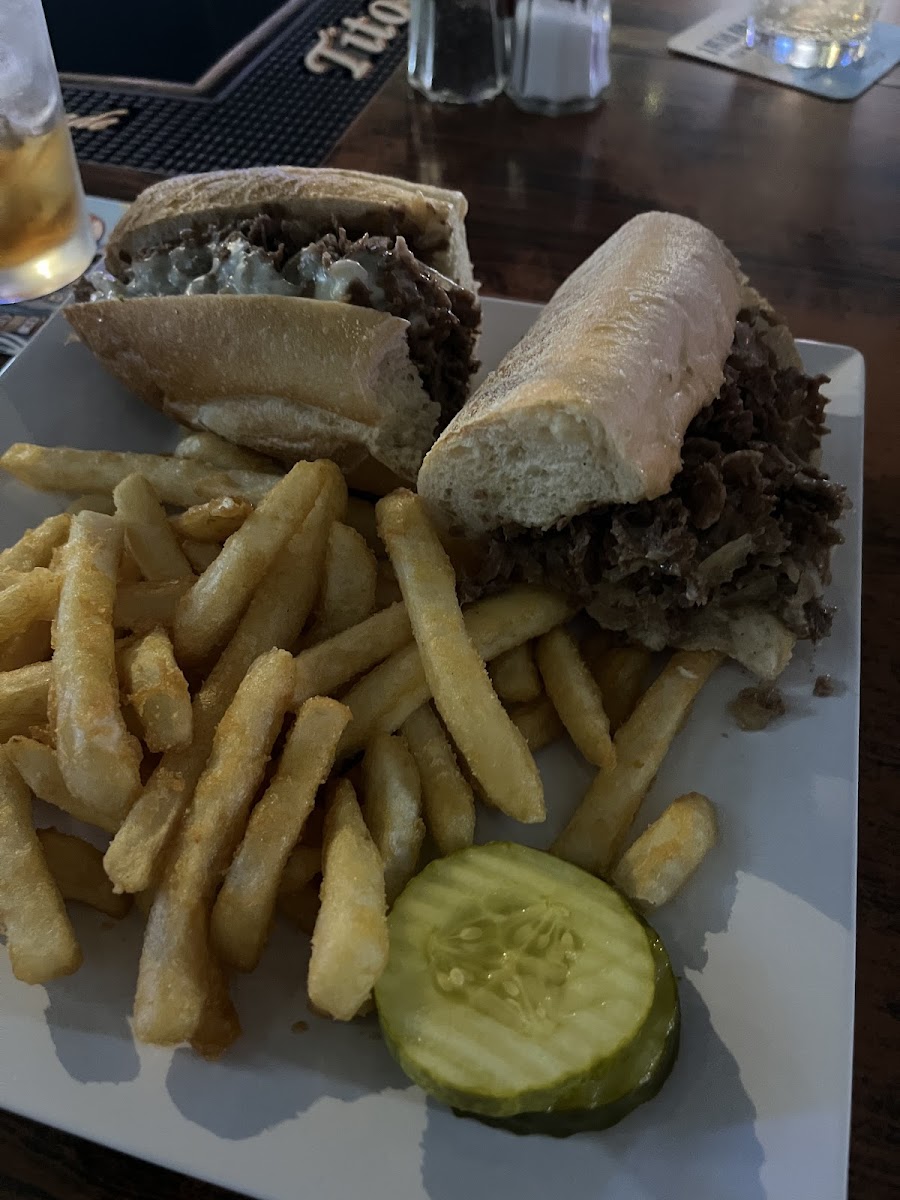 Woodstown Tavern - Photo 2