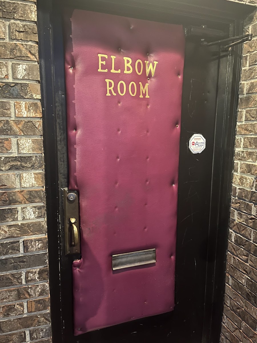 Elbow Room - Photo 9