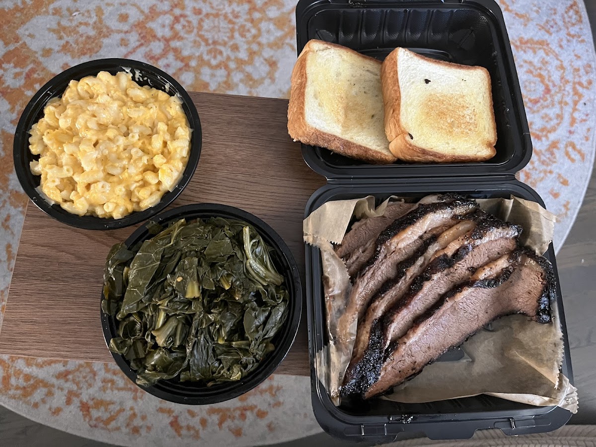 Midtown Smoke House - Photo 2