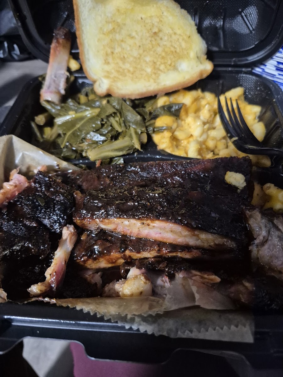 Midtown Smoke House - Photo 4
