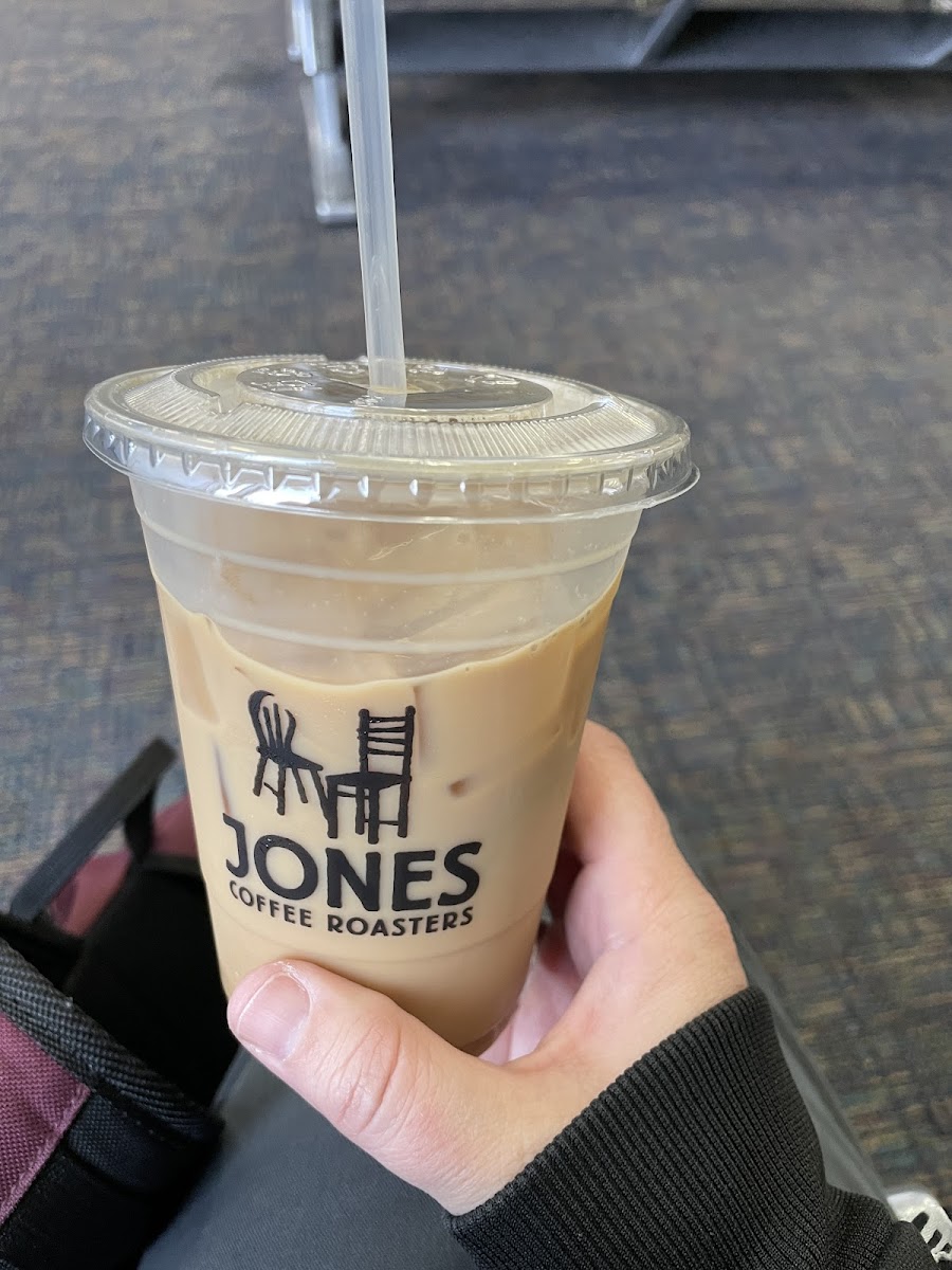 Jones Coffee Roasters - Photo 6