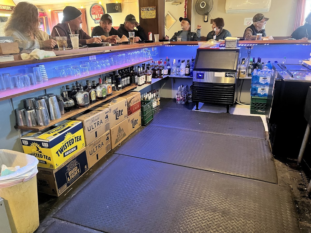 Riverside West Pub
