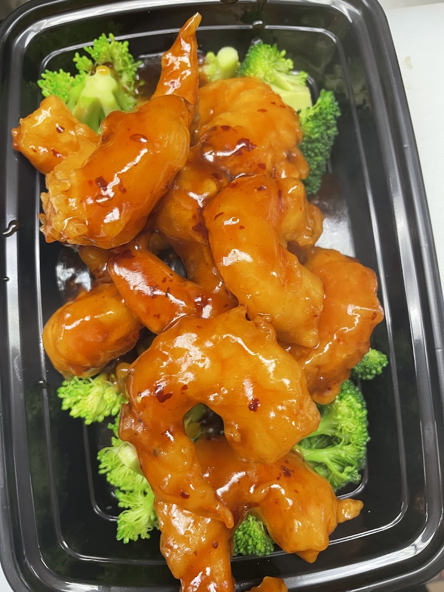 Hong Kong Chinese Restaurant - Photo 1