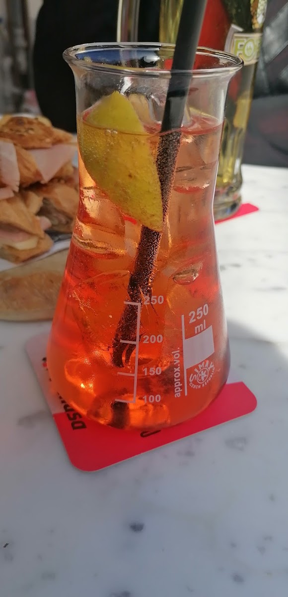 Mae Caa - Bakery Cafe - Cocktails - Photo 4