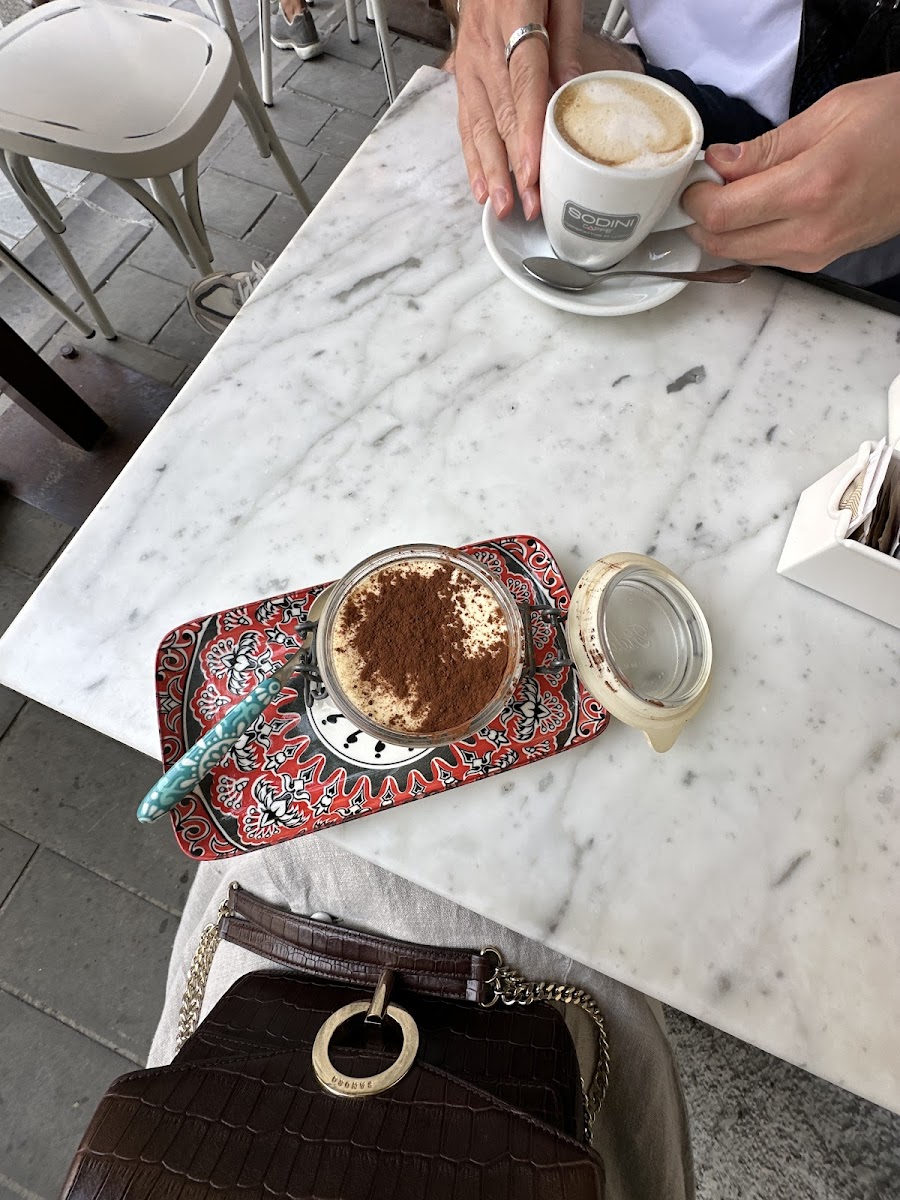 Mae Caa - Bakery Cafe - Cocktails - Photo 5